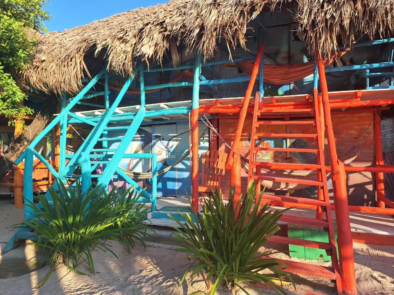 The Wizard & Bar Baru Hotel Playa Blanca Exterior photo